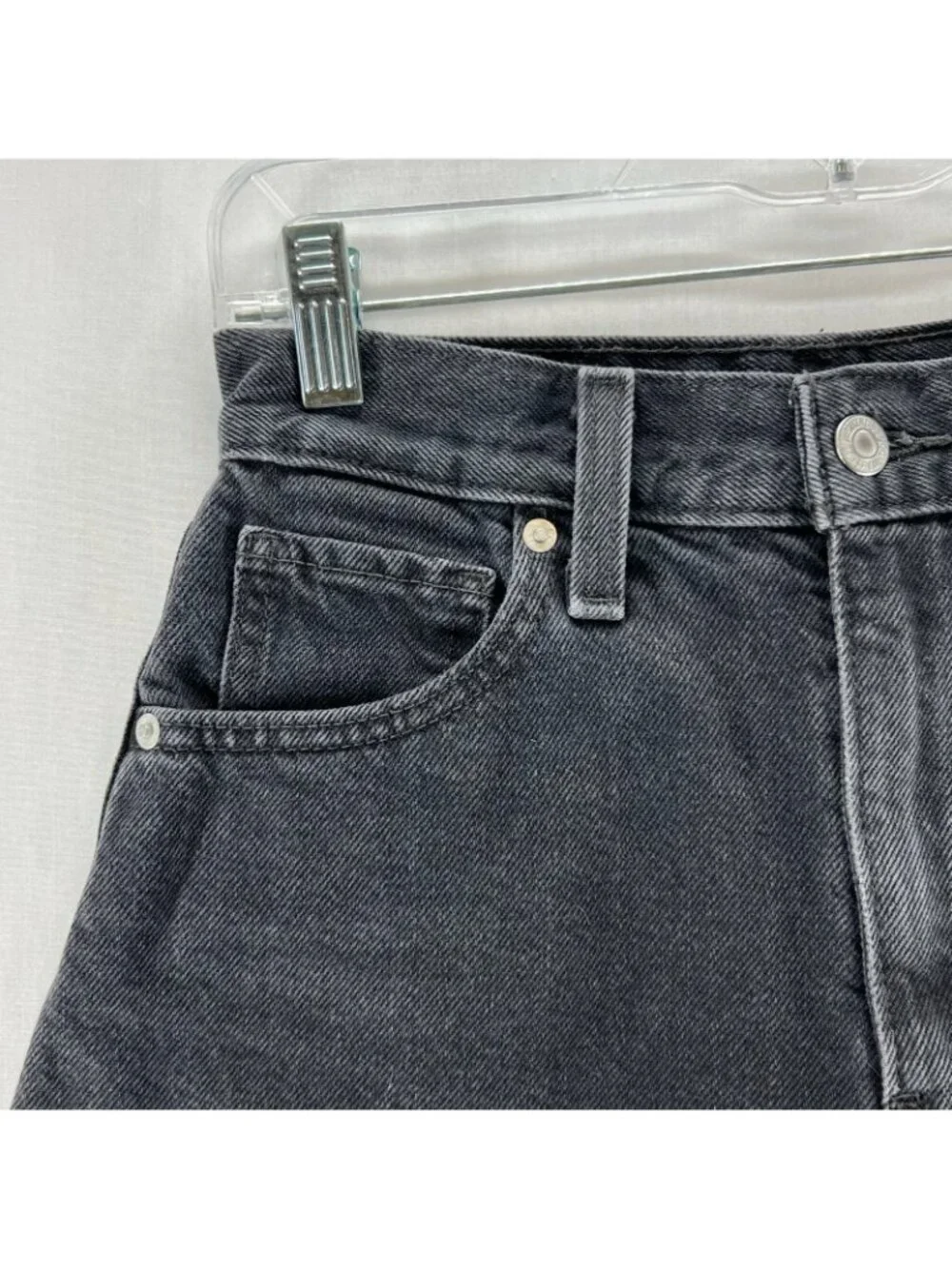Levi's High Waisted Mom Shorts Womens 25 Denim High Rise Zipper Fly Washed Black